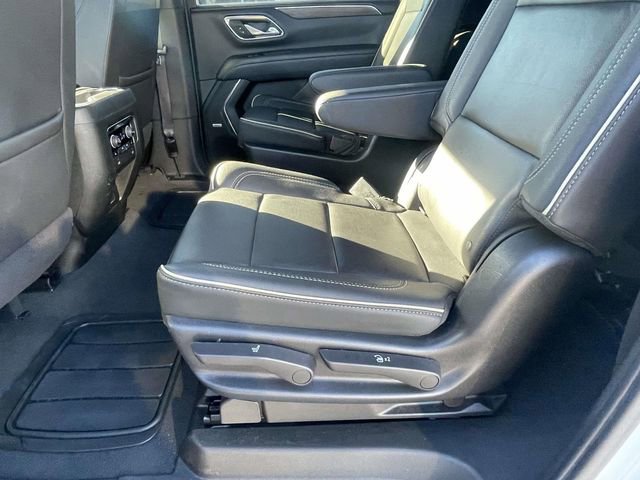 Used 2023 Chevrolet Suburban Premier image 11