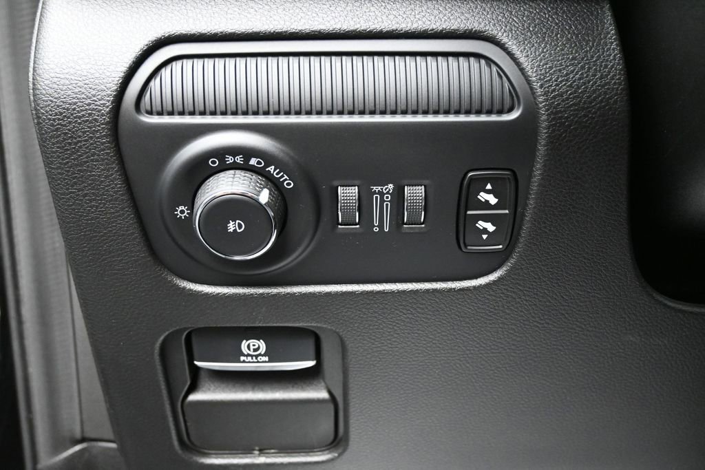 Used 2024 Jeep Wagoneer Series II AWD/4WD image 12