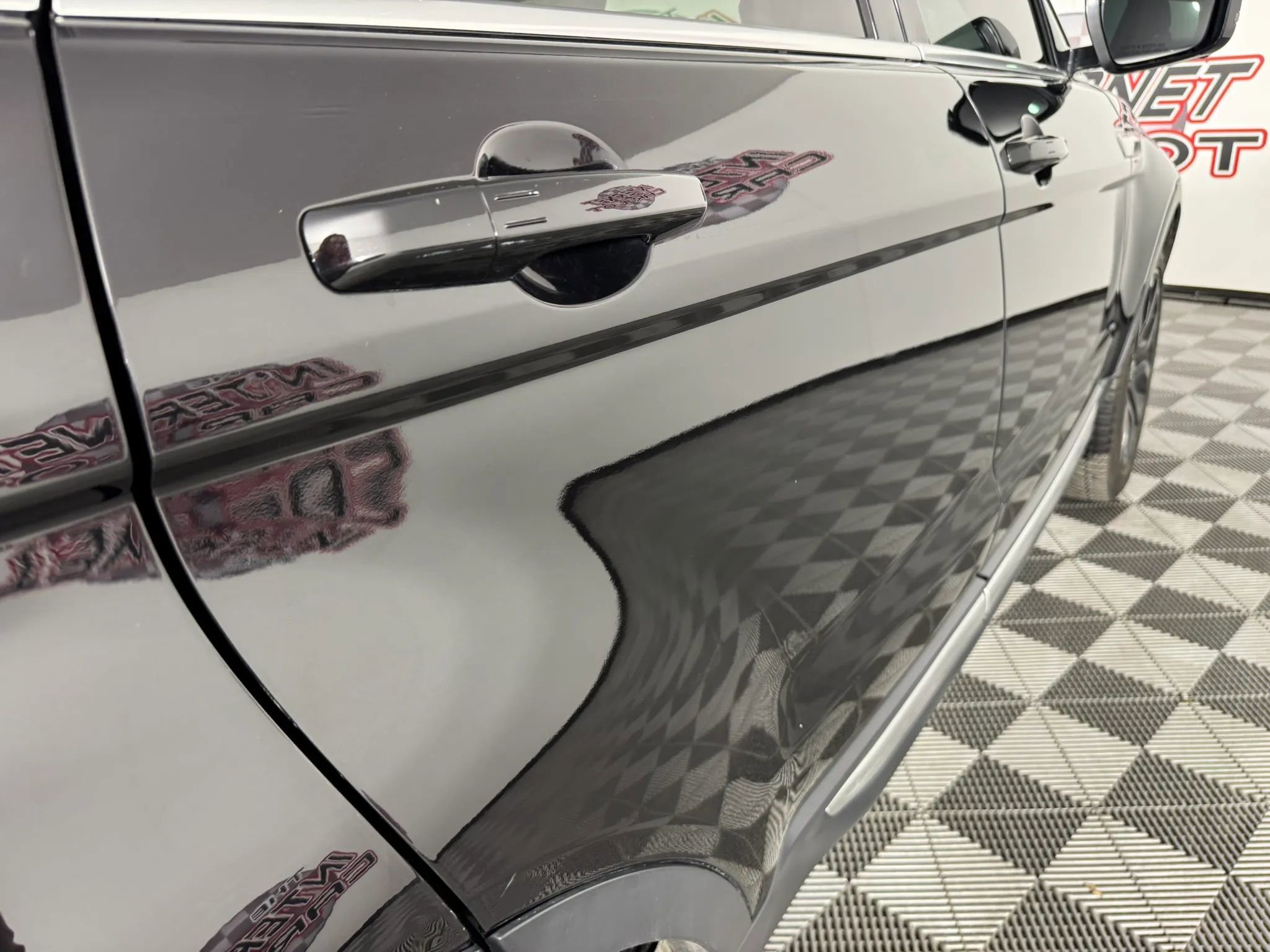 Used 2013 Land Rover Range Rover Evoque Prestige image 31