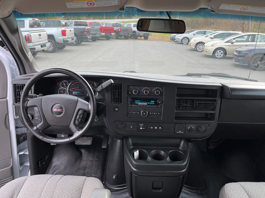 Used 2022 GMC Savana 2500 Extended w/ Enhanced Convenience Package image 8