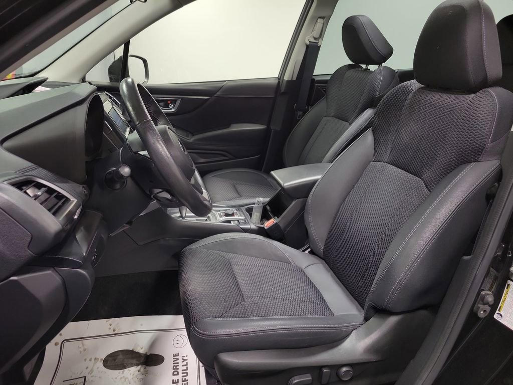 Used 2023 Subaru Forester Premium image 13