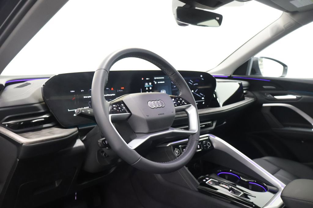 Used 2025 Audi Q5 Premium Plus w/ Premium Plus image 15
