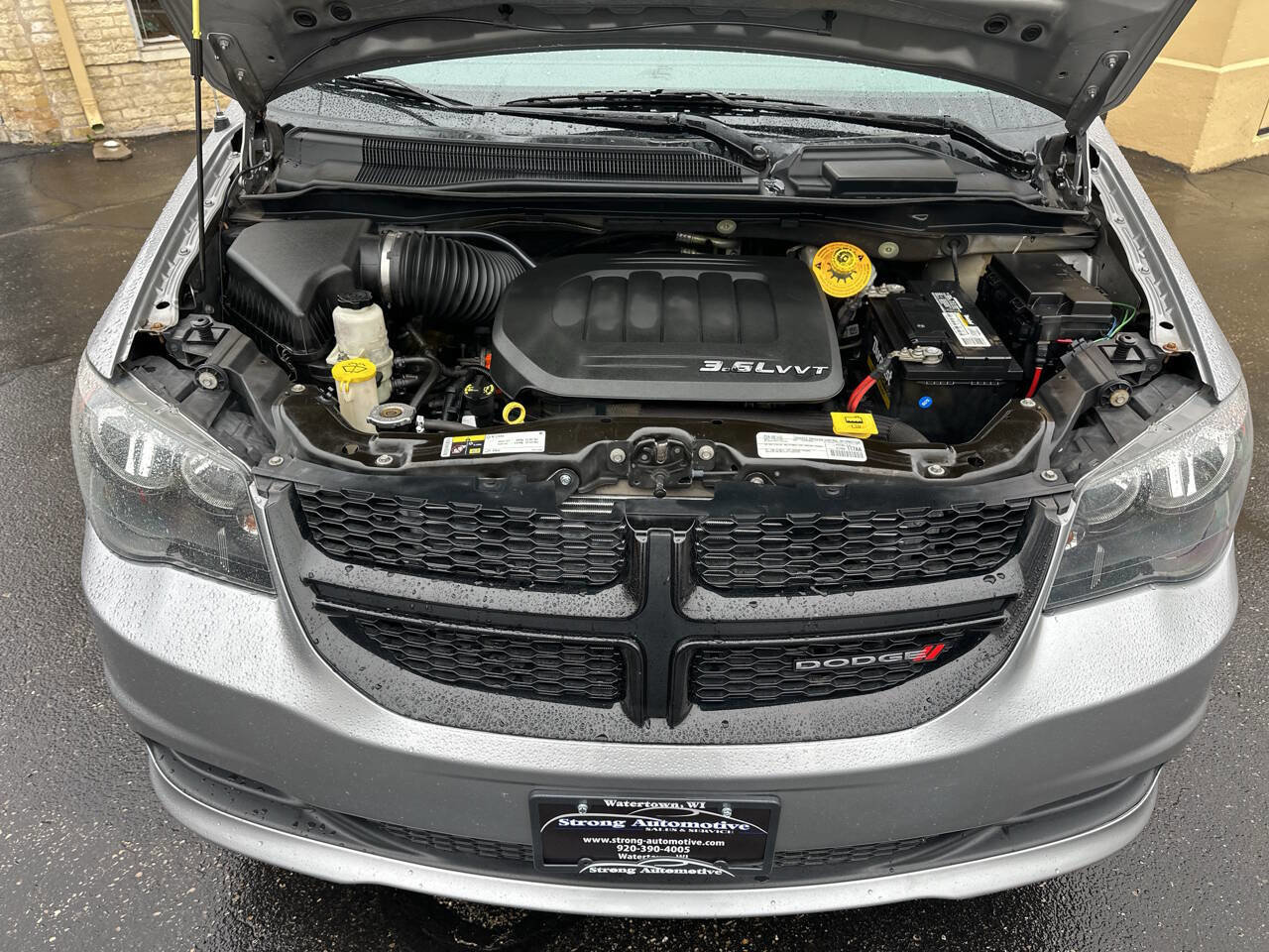 Used 2015 Dodge Grand Caravan SE image 19