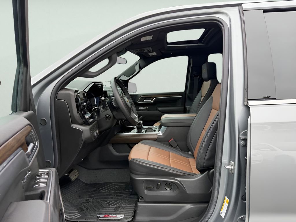 Used 2026 Chevrolet Silverado 1500 High Country w/ Technology Package image 23