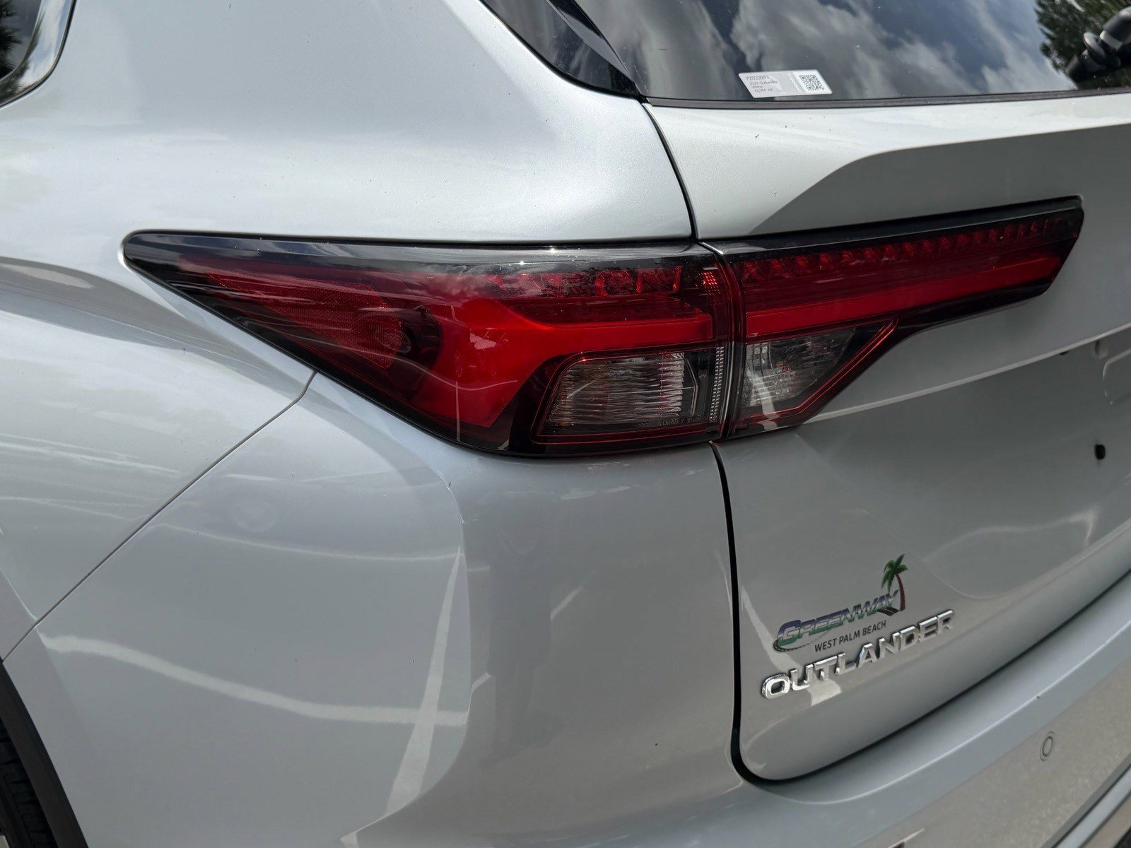 Used 2023 Mitsubishi Outlander SEL FWD image 40