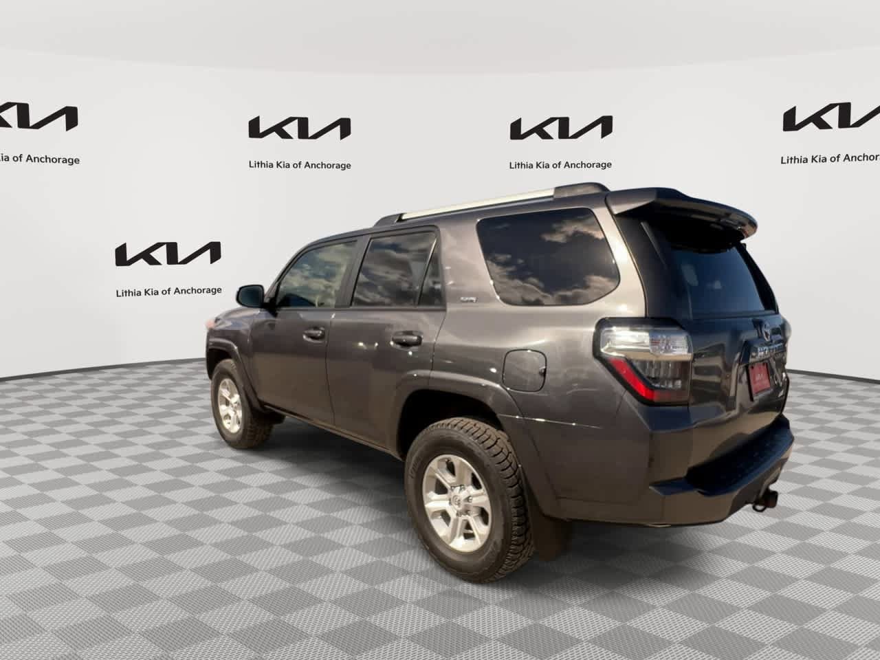 Used 2023 Toyota 4Runner SR5 AWD/4WD image 7