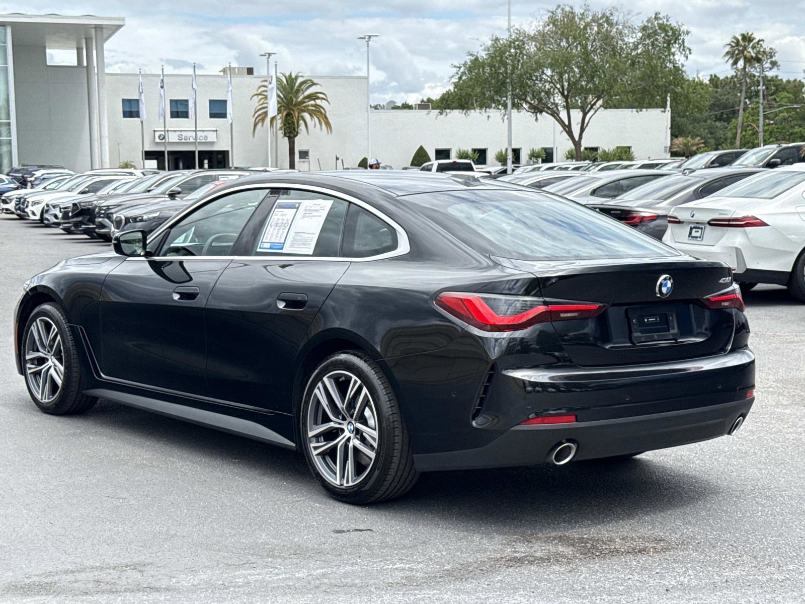 Used 2025 BMW 430i w/ Premium Package RWD image 5