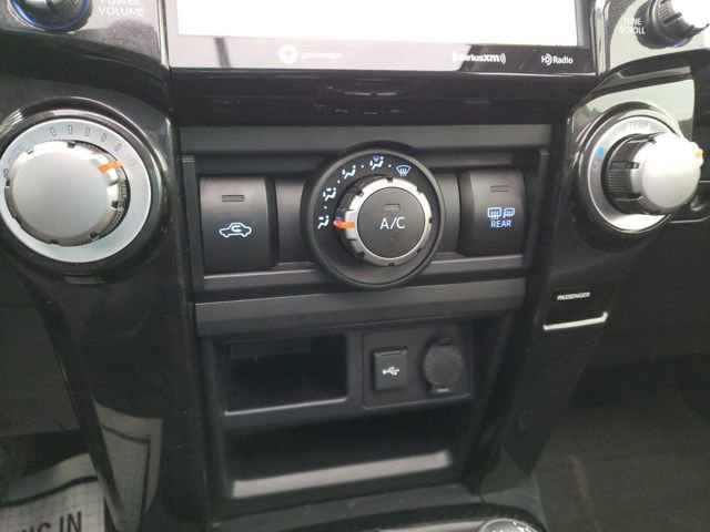 Used 2020 Toyota 4Runner Venture w/ Moonroof Package image 26