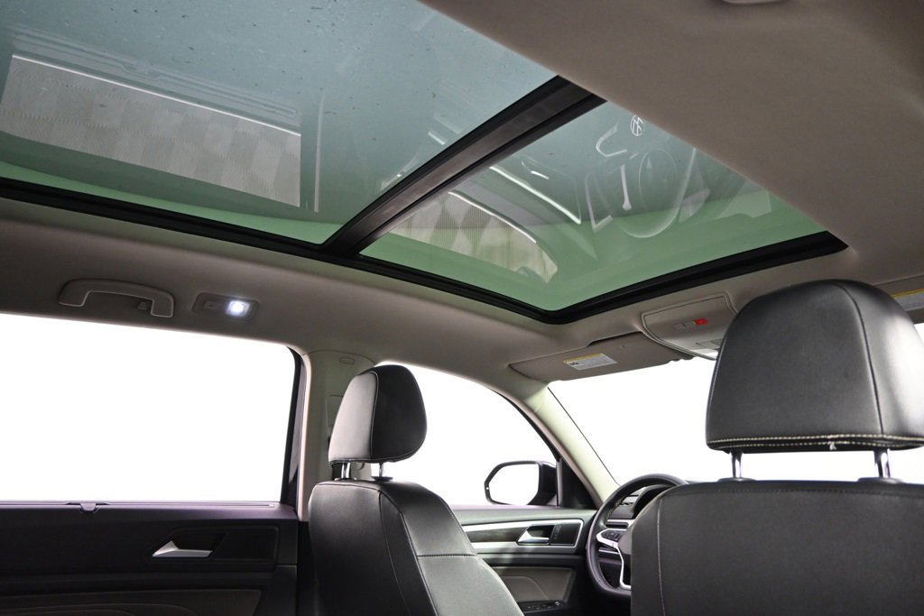 Used 2021 Volkswagen Atlas SE image 17