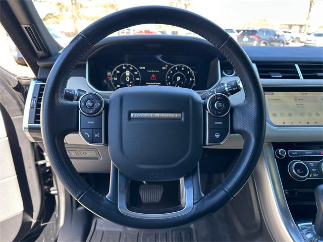 Used 2017 Land Rover Range Rover Sport HSE image 15