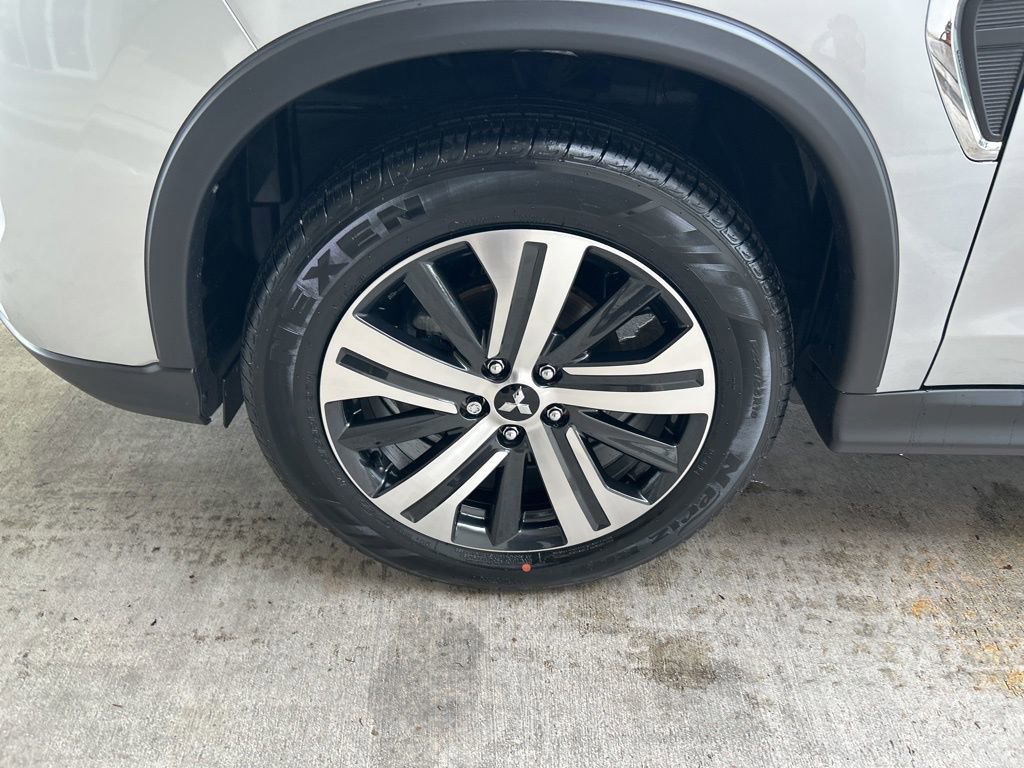 New 2026 Mitsubishi Outlander Sport SE image 13