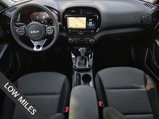 Certified 2024 Kia Soul EX image 17