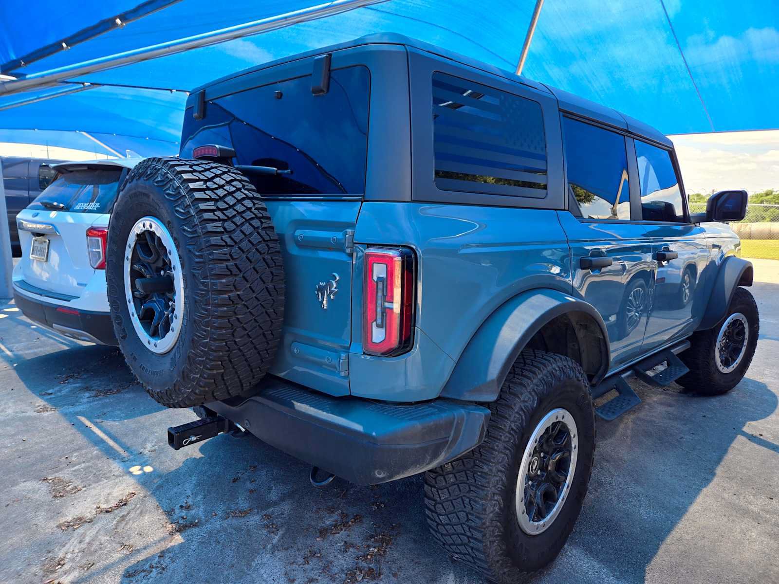 Used 2023 Ford Bronco Badlands w/ Sasquatch Package AWD/4WD image 4