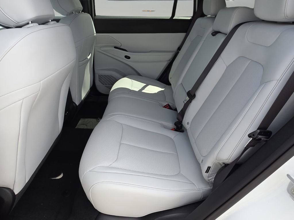 New 2026 Jeep Cherokee Limited AWD/4WD image 8