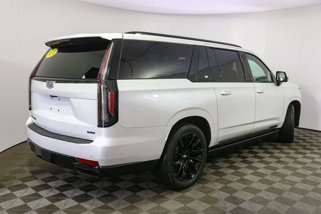 Used 2024 Cadillac Escalade ESV Sport Platinum w/ LPO, ONYX Package image 14