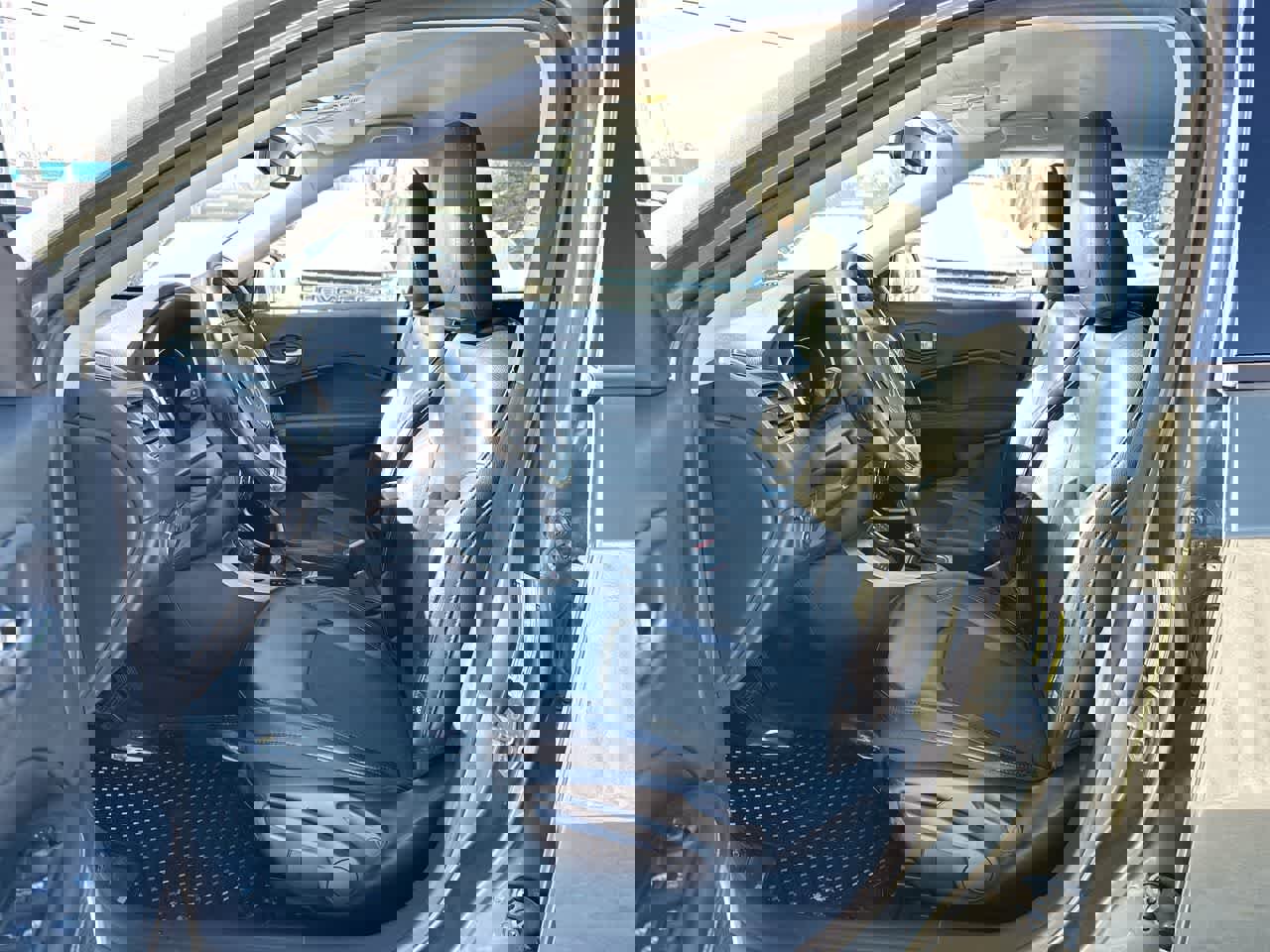 Used 2018 Jeep Compass Latitude w/ Cold Weather Group image 21