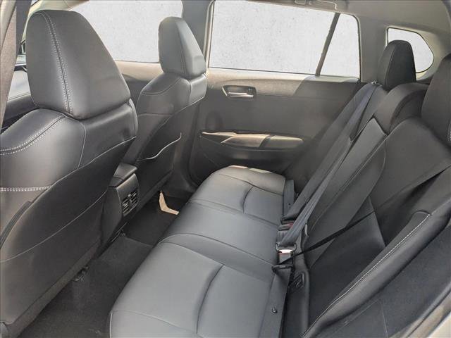 Used 2022 Toyota Corolla Cross XLE image 17