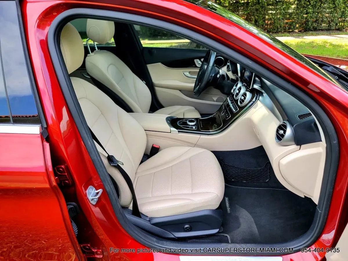 Used 2018 Mercedes-Benz C 300 Sedan image 23