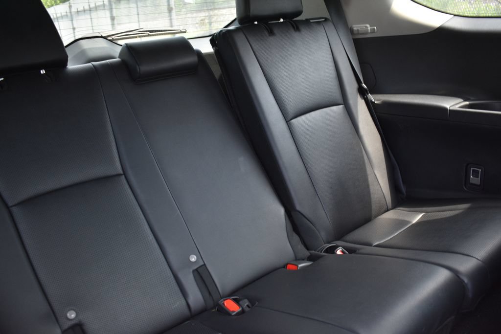 Used 2025 Toyota Grand Highlander FWD image 32