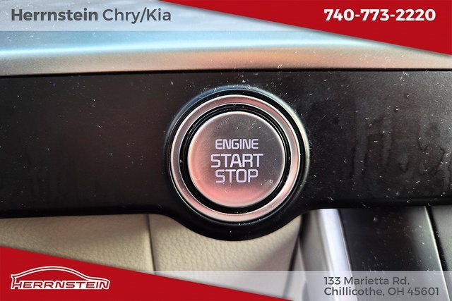 Used 2024 Kia Carnival LX image 20