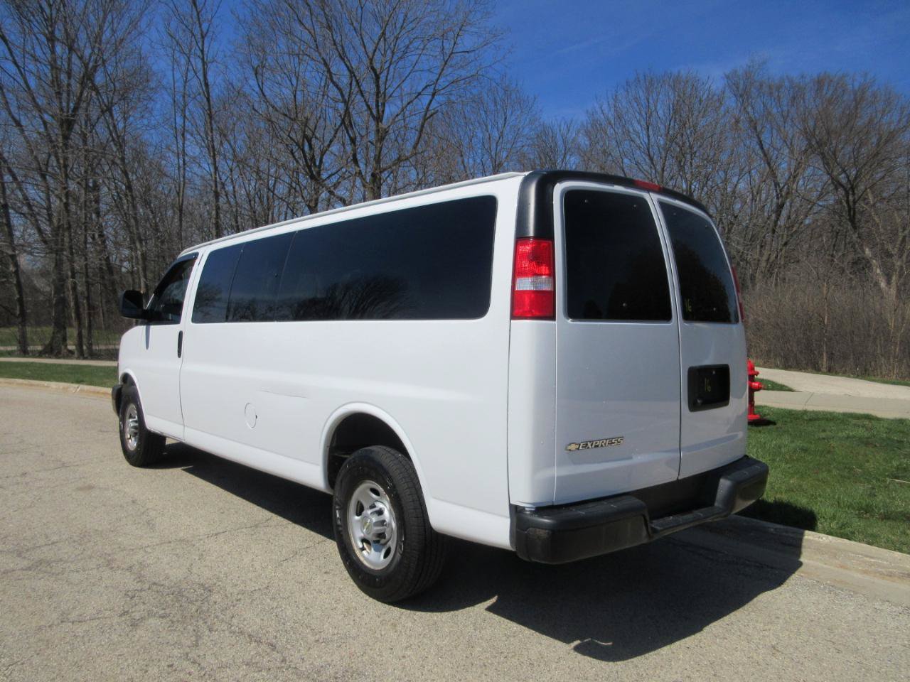 Used 2020 Chevrolet Express 2500 Extended RWD image 26
