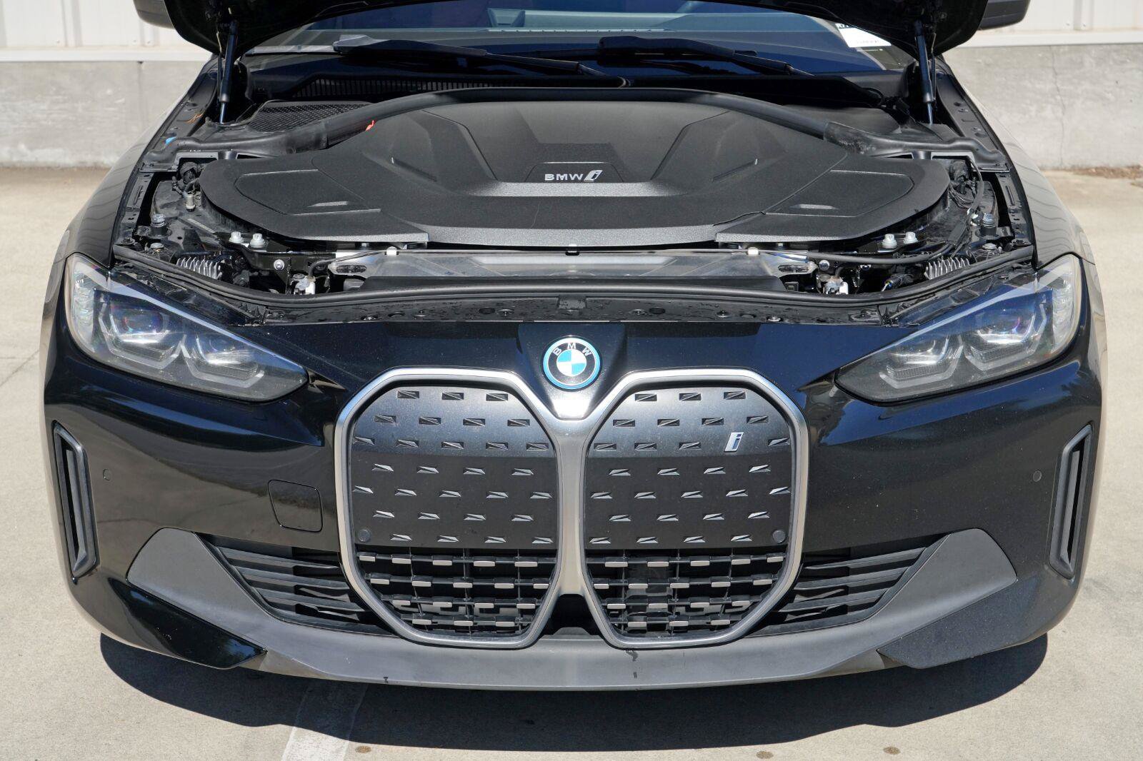 Used 2024 BMW i4 eDrive40 w/ Convenience Package RWD image 8
