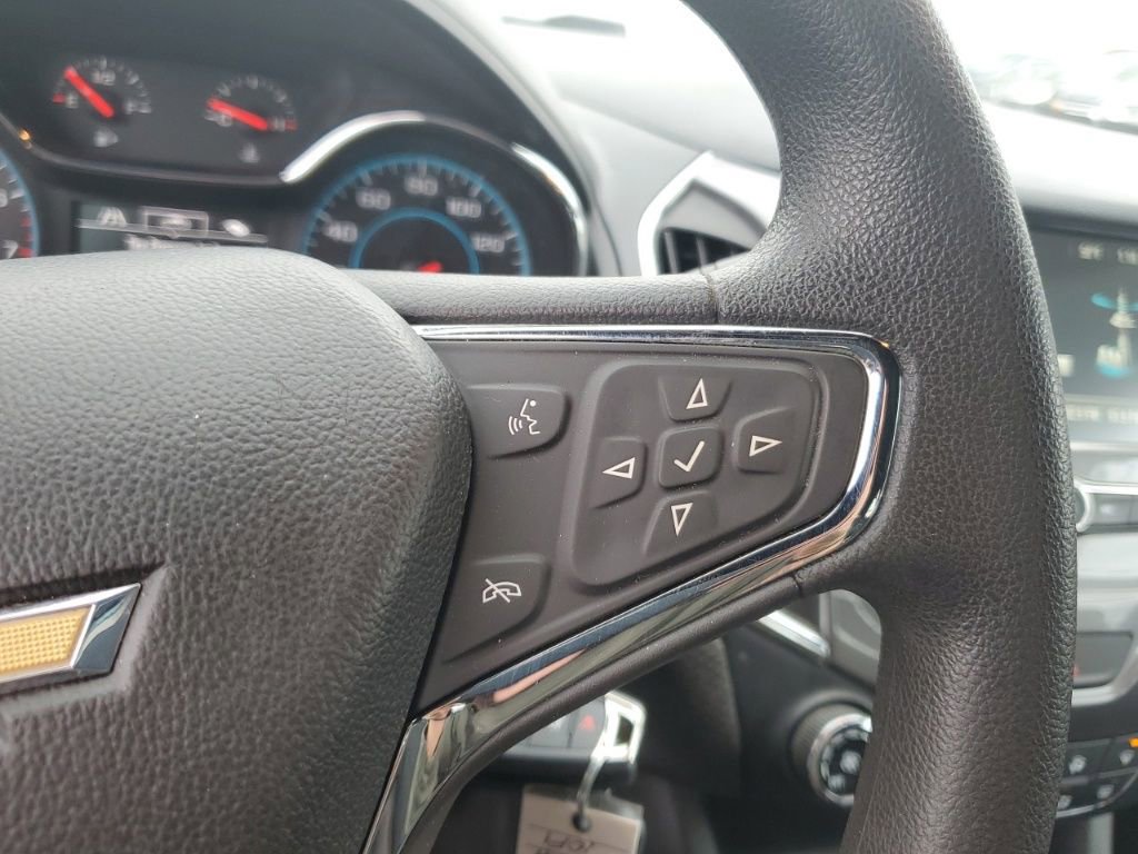 Used 2017 Chevrolet Cruze LT w/ RS Package image 17