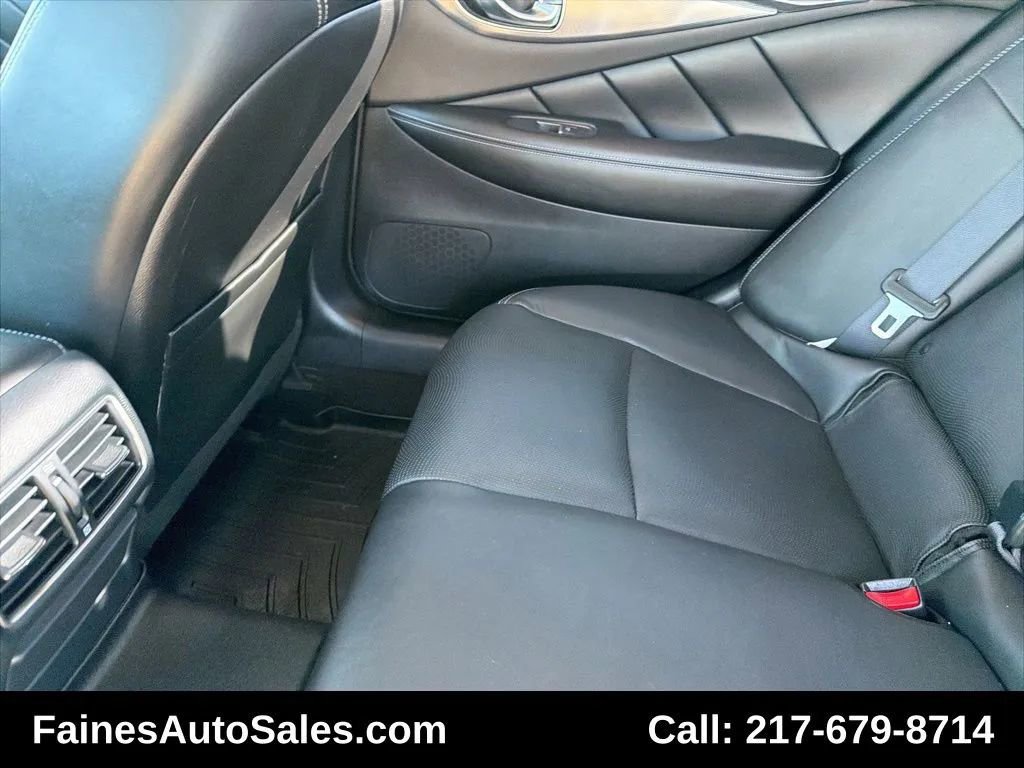 Used 2016 INFINITI Q50 Premium w/ Driver Assistance Package image 37