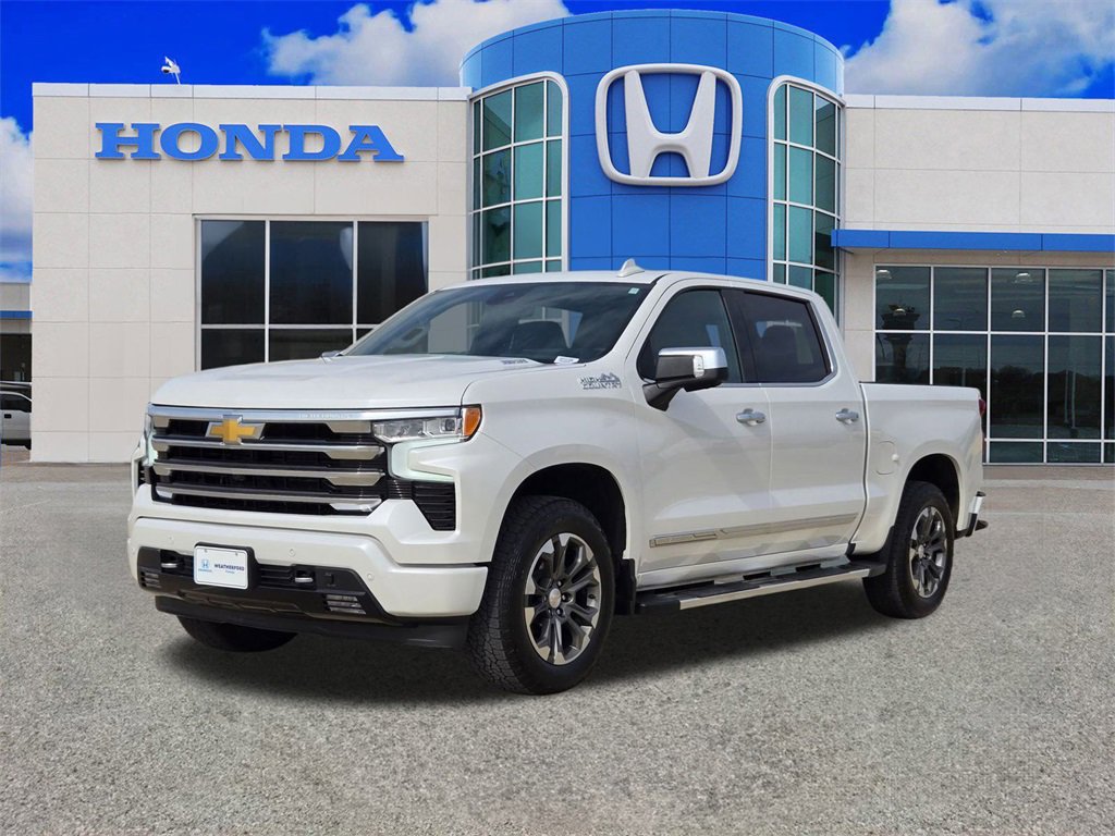 Used 2024 Chevrolet Silverado 1500 High Country w/ Technology Package image 7