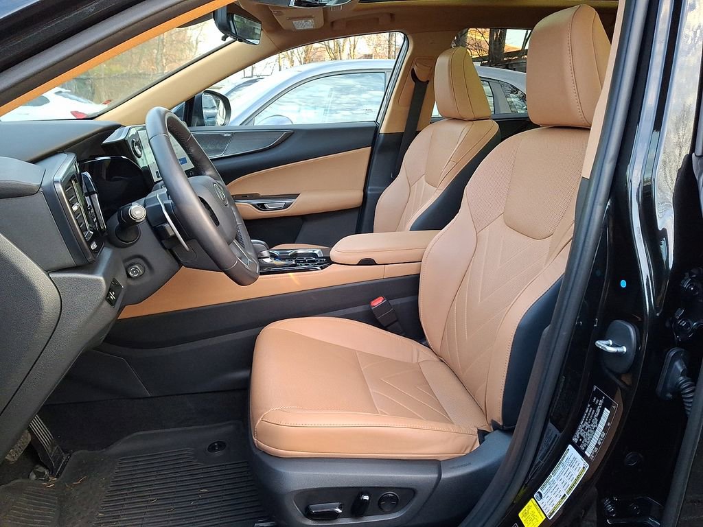 Used 2024 Lexus NX 350h 350h Luxury w/ Vision Package image 10