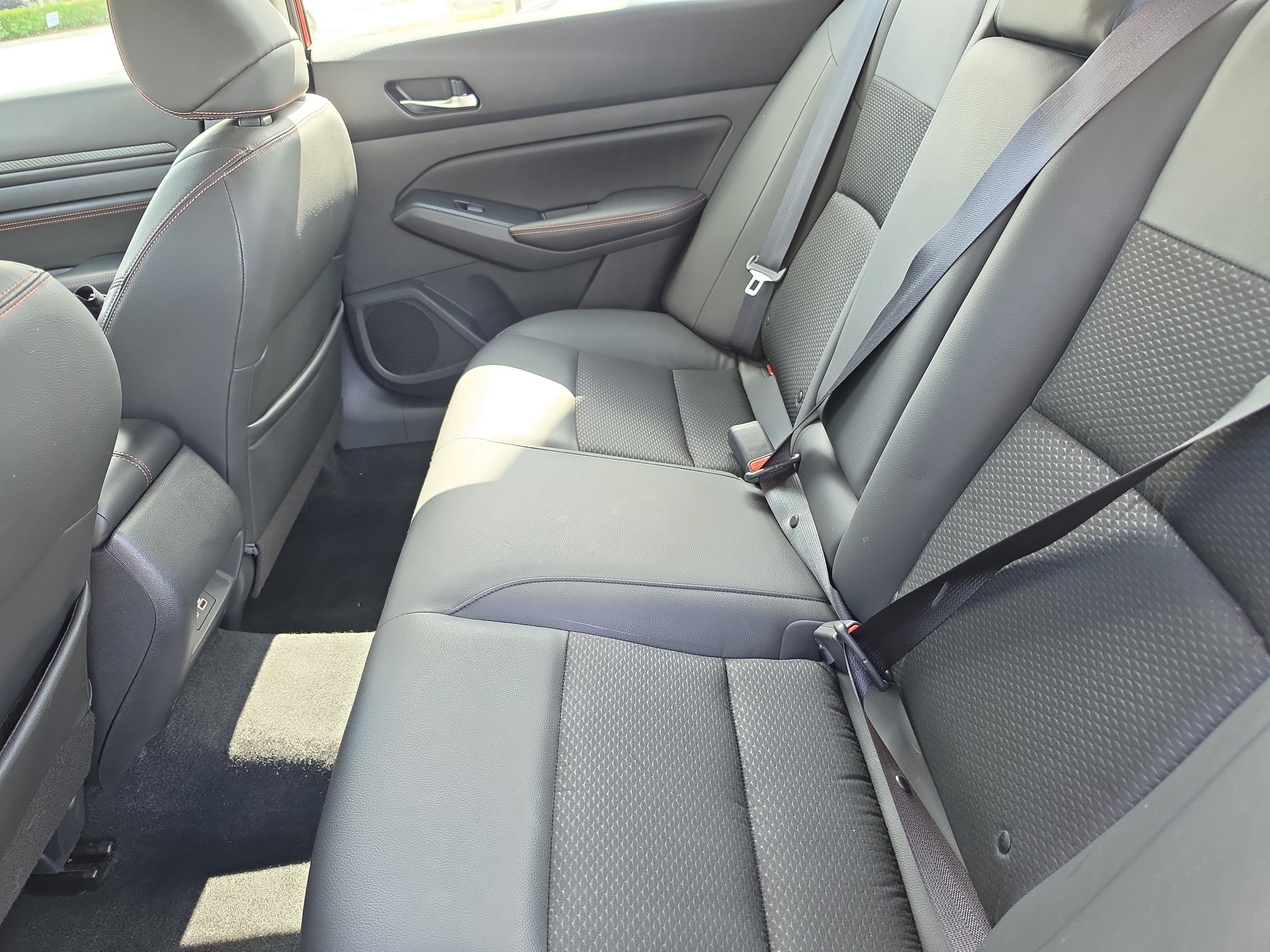 Used 2019 Nissan Altima 2.5 SR w/ SR Premium Package FWD image 10