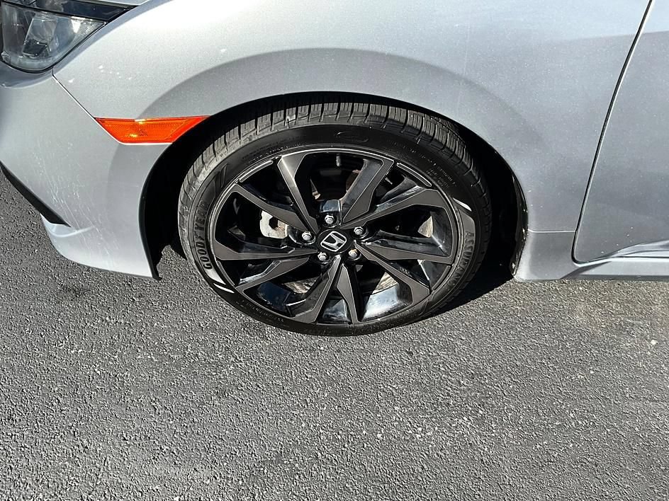Used 2020 Honda Civic Sport image 11