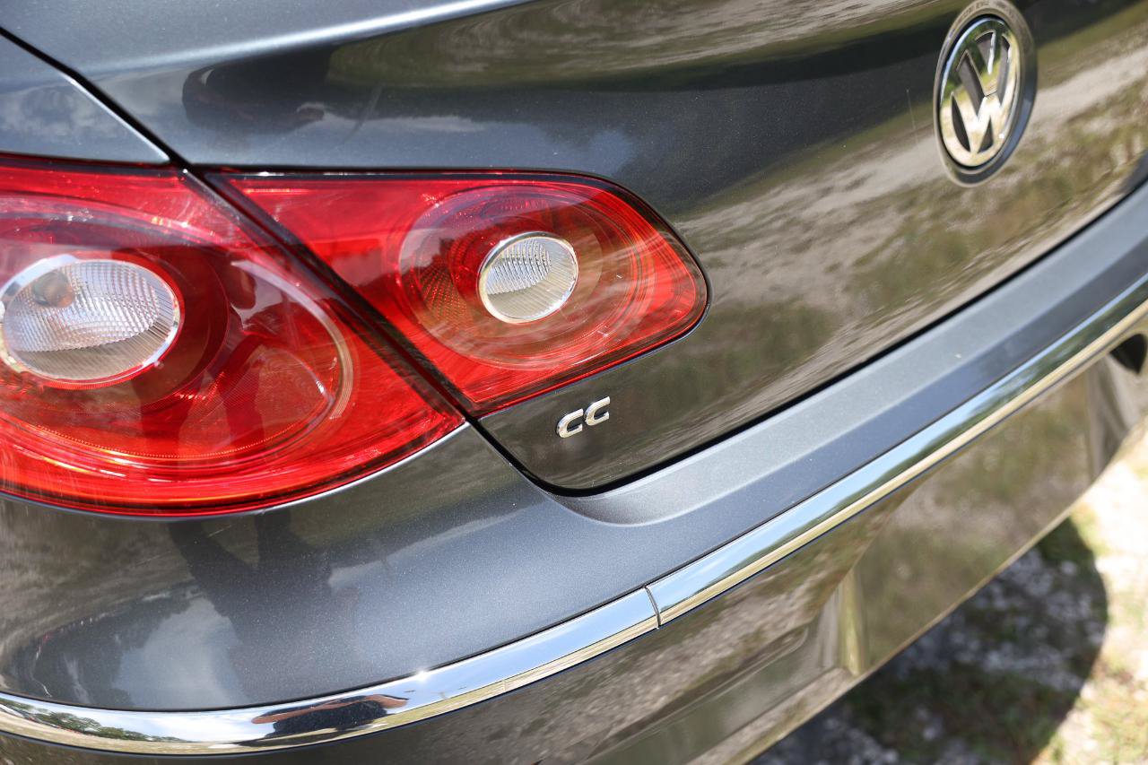 Used 2012 Volkswagen CC Lux FWD image 36