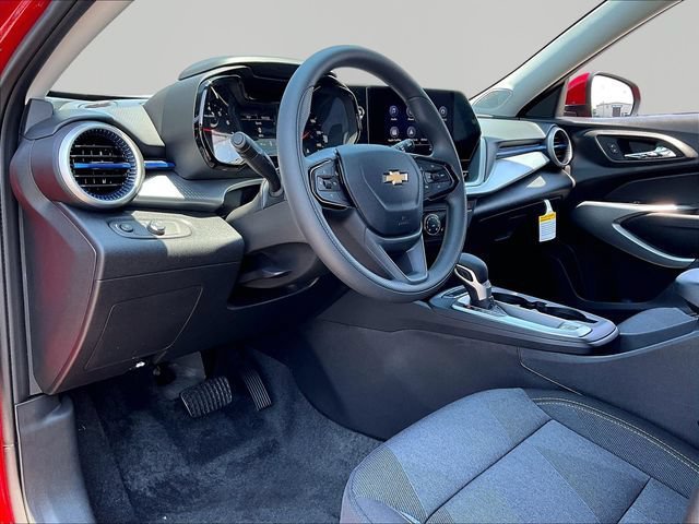 New 2026 Chevrolet Trax LS w/ LS Convenience Package FWD image 8