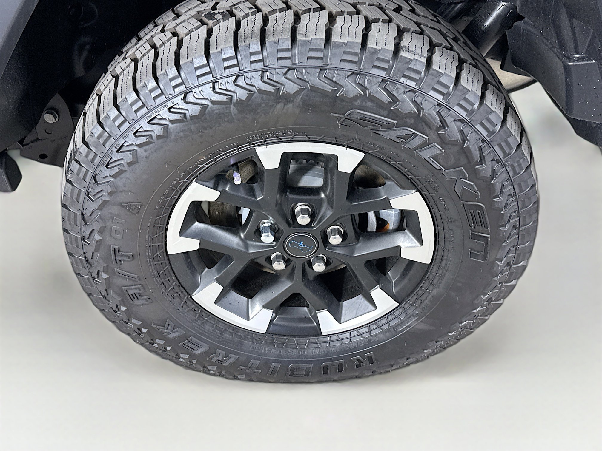 Used 2024 Jeep Wrangler Unlimited Rubicon 4xe image 34