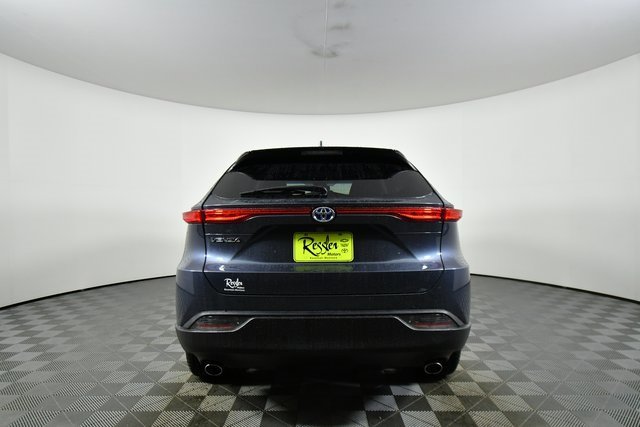 Used 2024 Toyota Venza LE image 12