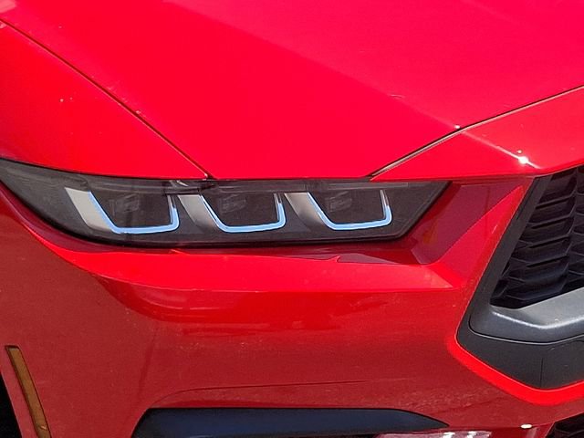 Used 2025 Ford Mustang Premium RWD image 29