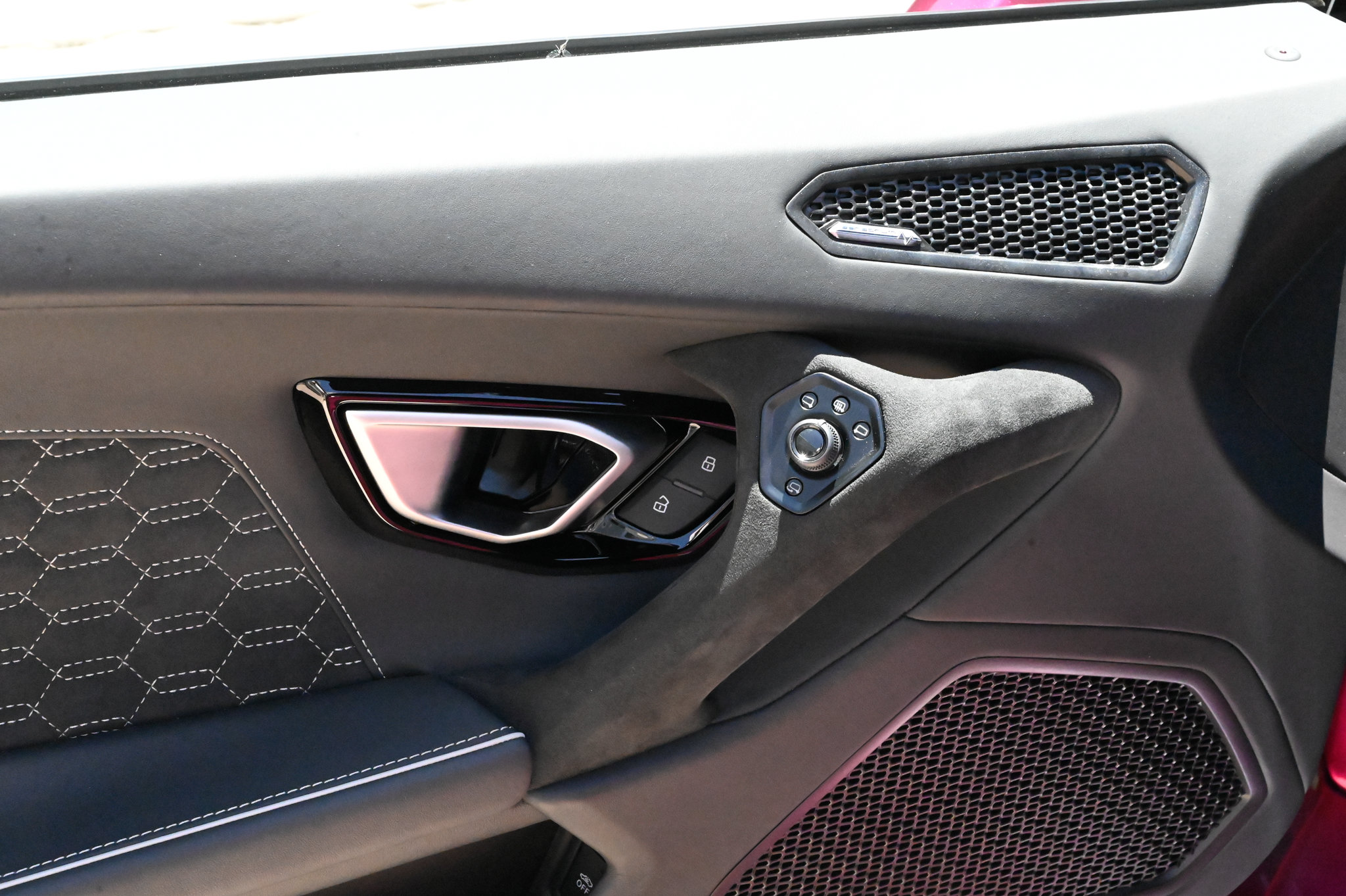Used 2024 Lamborghini Huracan Tecnica RWD image 20