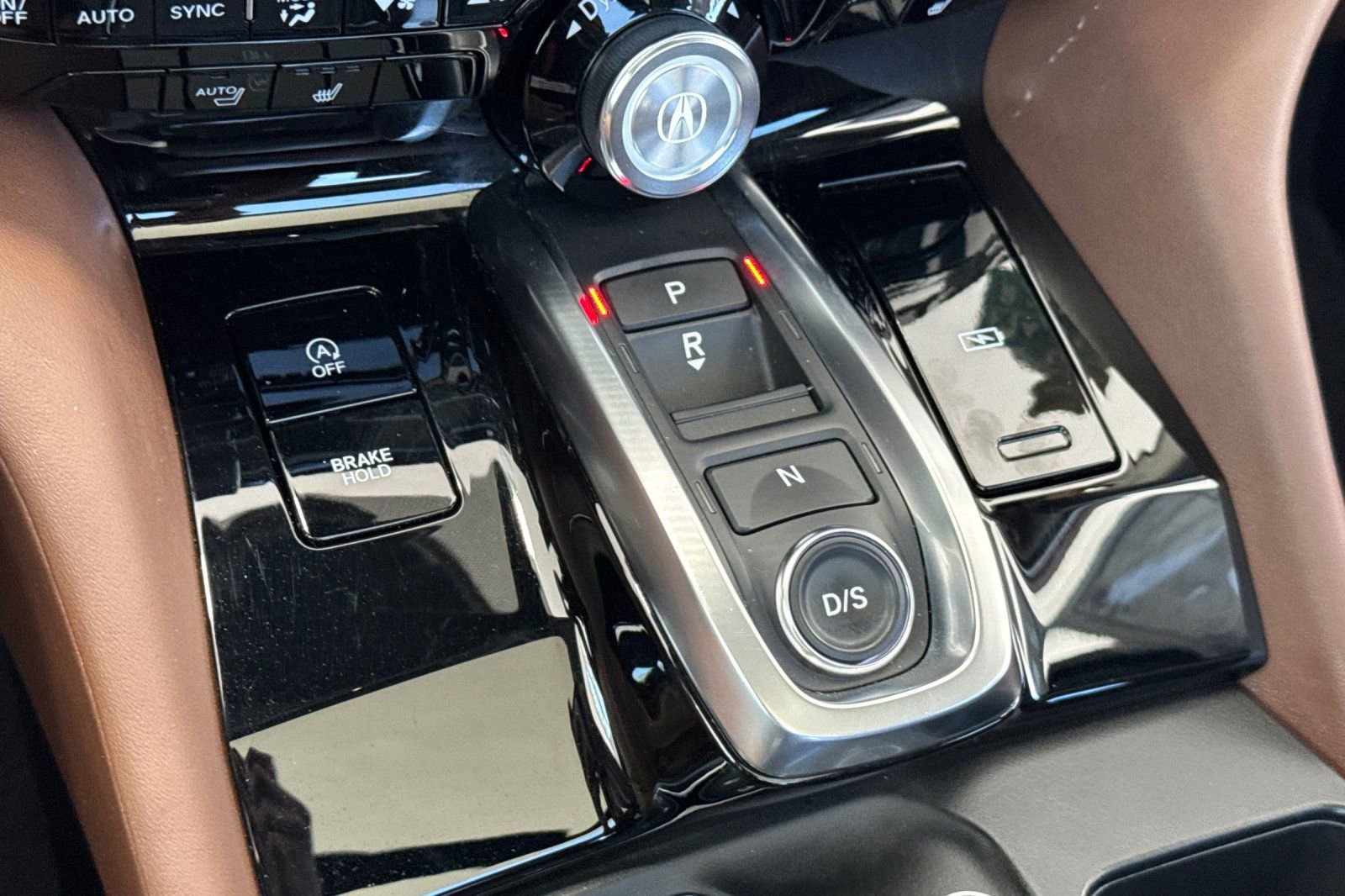 Used 2024 Acura MDX SH-AWD w/ Technology Package image 22