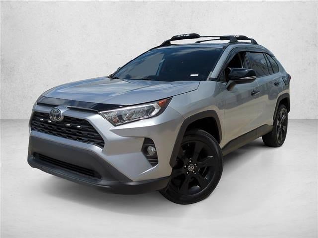 Used 2020 Toyota RAV4 XLE w/ Convenience Package FWD image 1