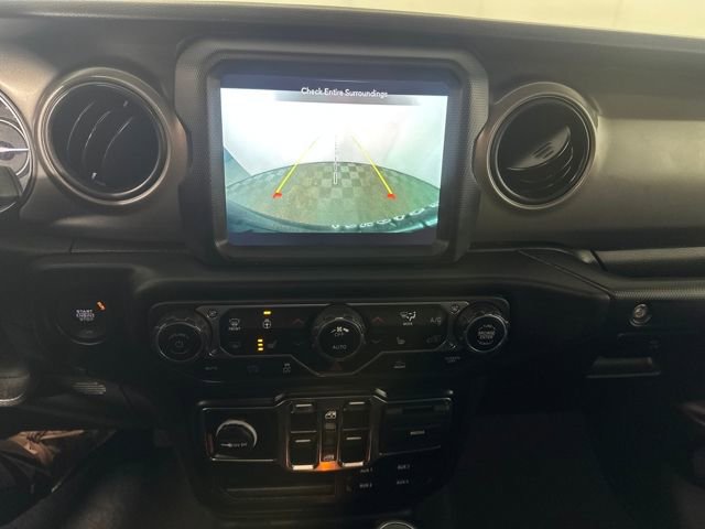 Used 2023 Jeep Wrangler Unlimited w/ Cold Weather Group image 22