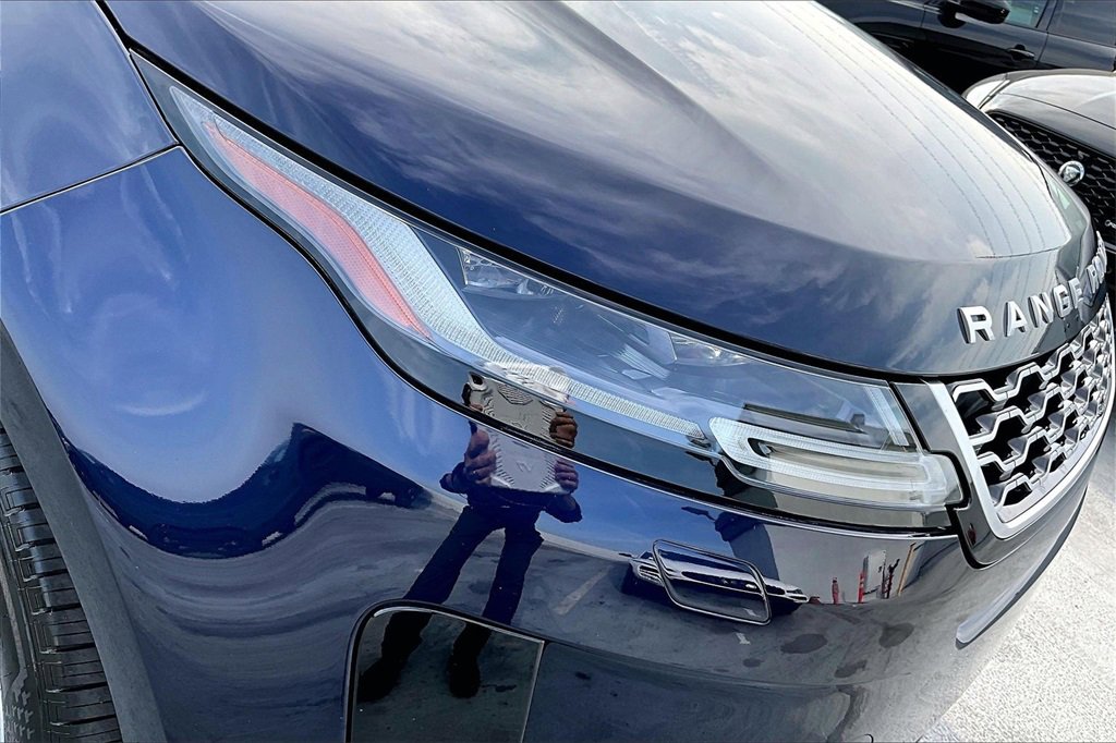 Used 2022 Land Rover Range Rover Evoque SE image 30