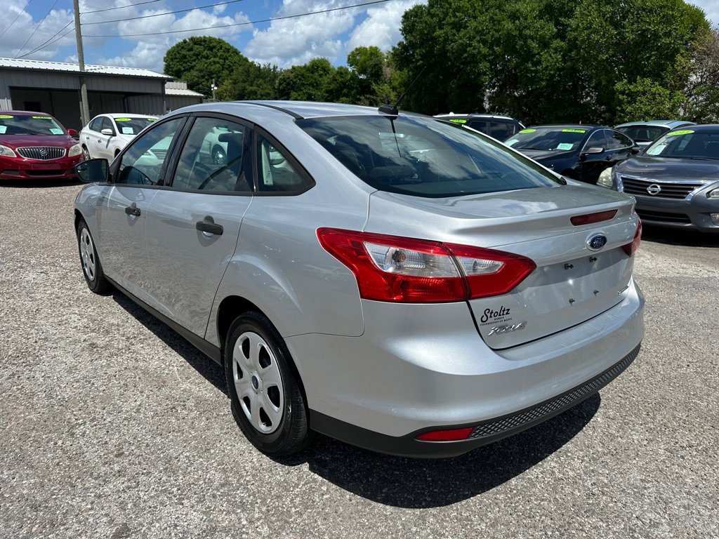 Used 2013 Ford Focus S FWD image 4