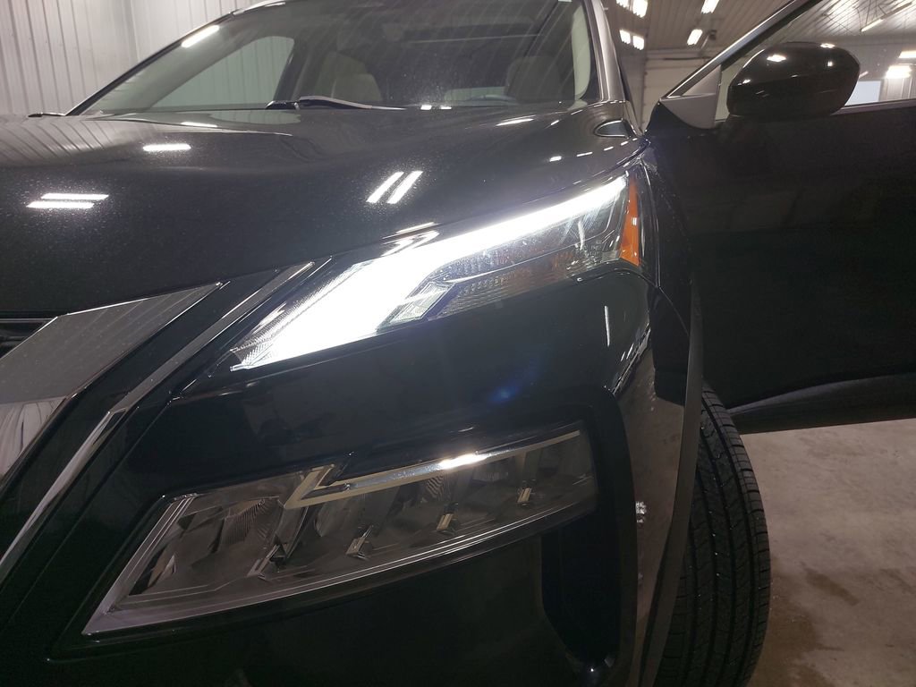 Certified 2023 Nissan Rogue SV w/ SV Premium B Package image 33