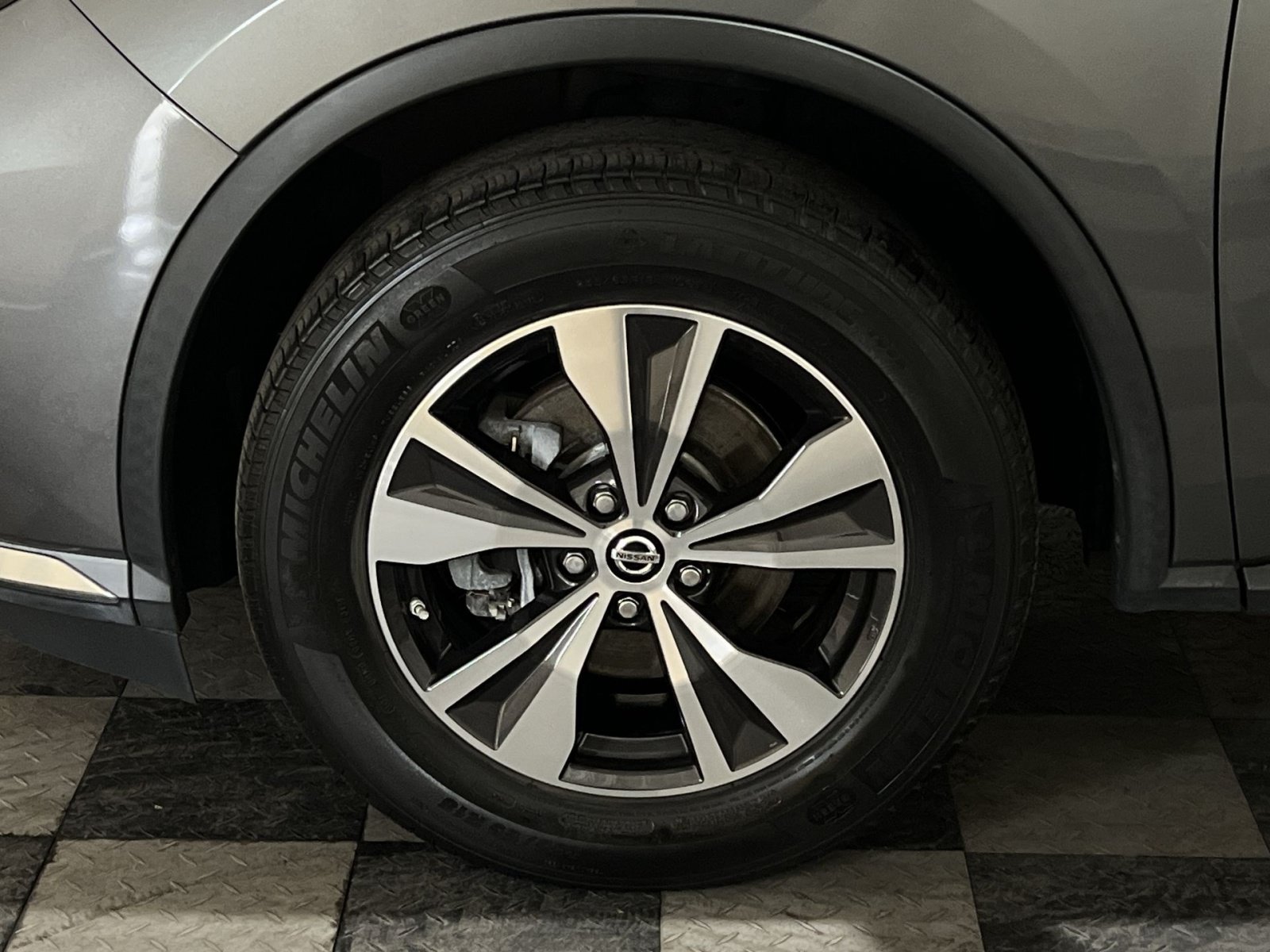 Used 2019 Nissan Murano SV AWD/4WD image 17