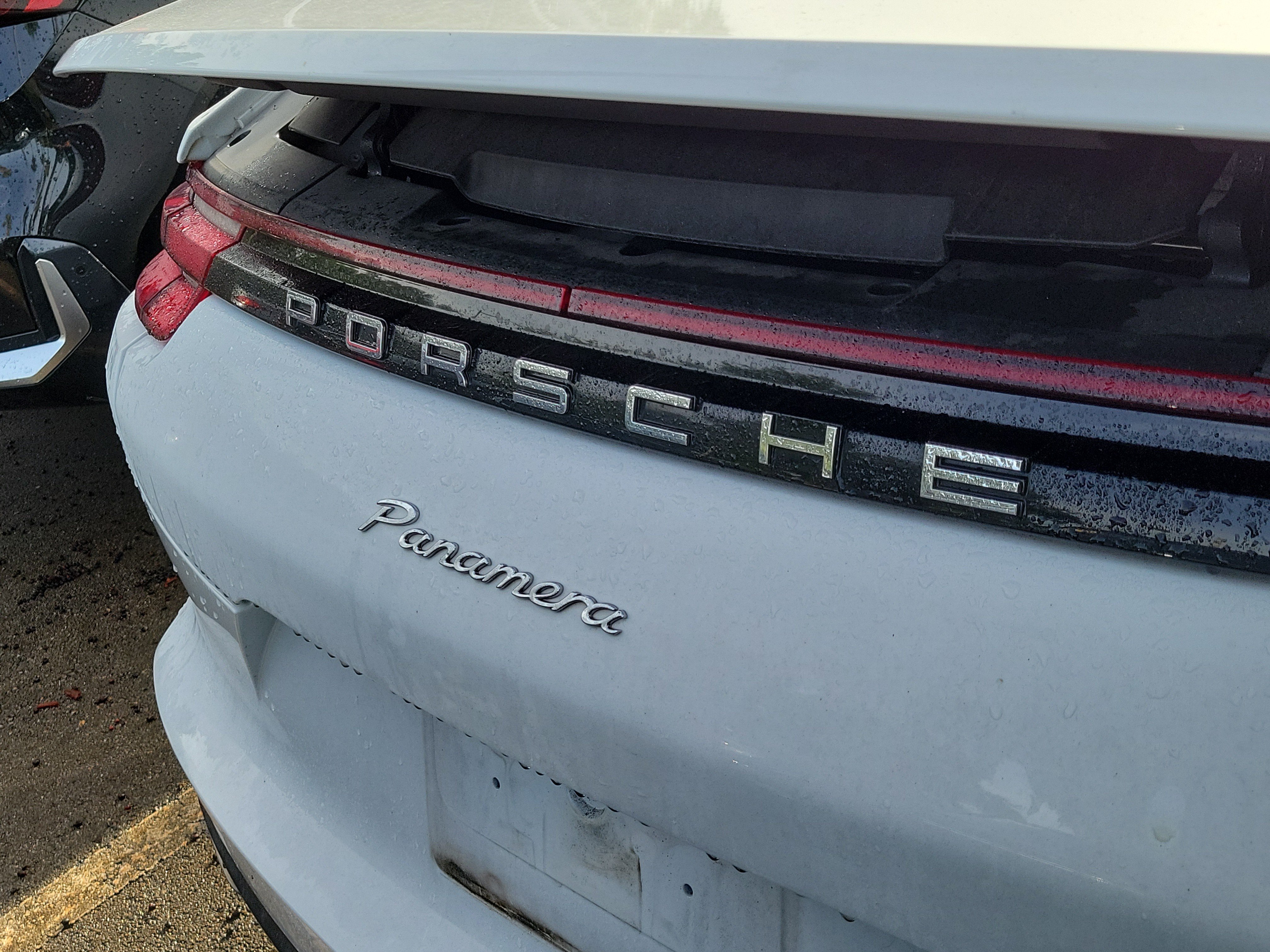 Used 2020 Porsche Panamera 4 AWD/4WD image 5