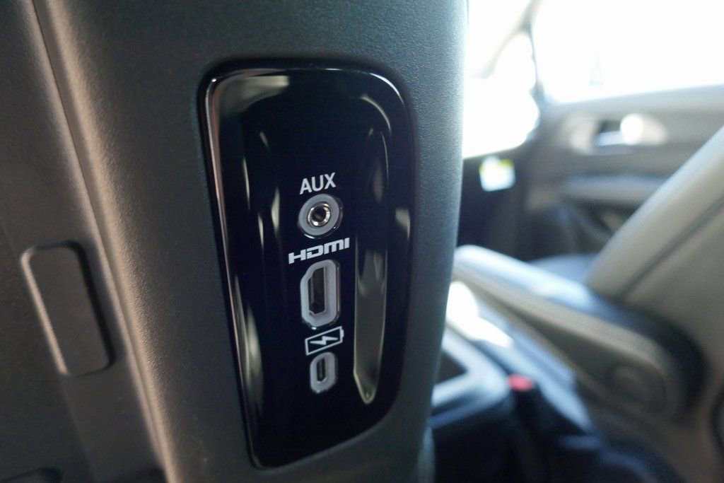 New 2026 Chrysler Pacifica Select image 14