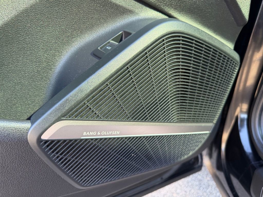 Used 2018 Audi Q5 2.0T Premium Plus w/ Premium Plus Package image 11