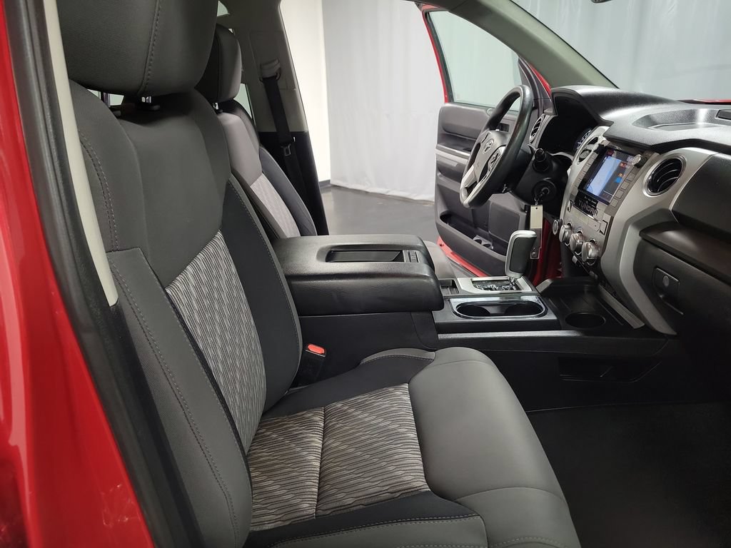 Used 2020 Toyota Tundra SR5 w/ SR5 Upgrade Package AWD/4WD image 21