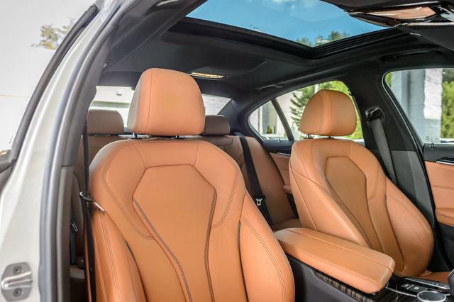 Used 2018 BMW 540i w/ Premium Package RWD image 38